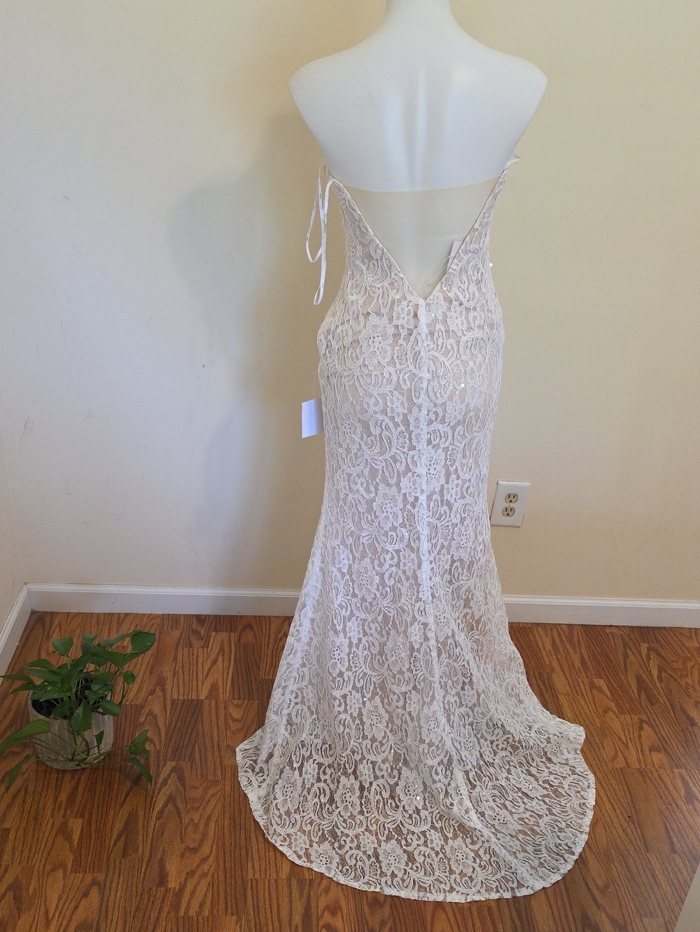 Lulus Luxe Strapless Ivory Lace Wedding  Maxi Dress with Nude Lining Size S New